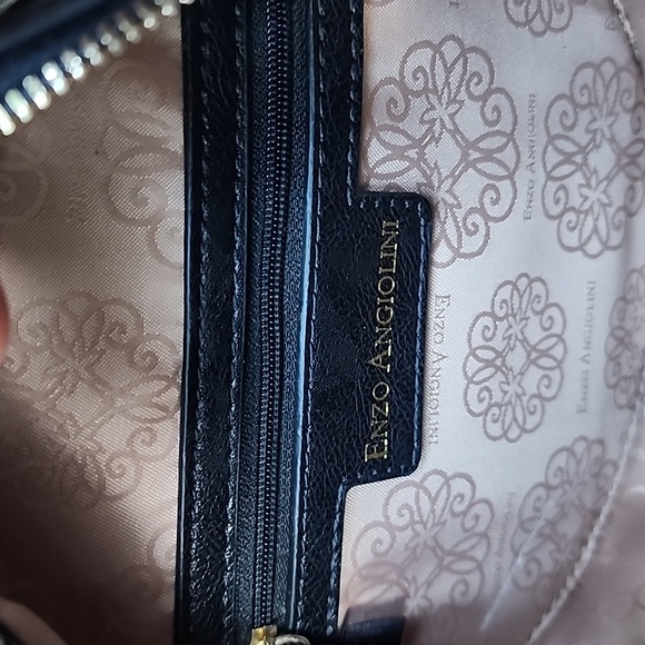 Enzo Angolini/Bandolino Leopard Print Round Crossbody Bag - Picture 5 of 5